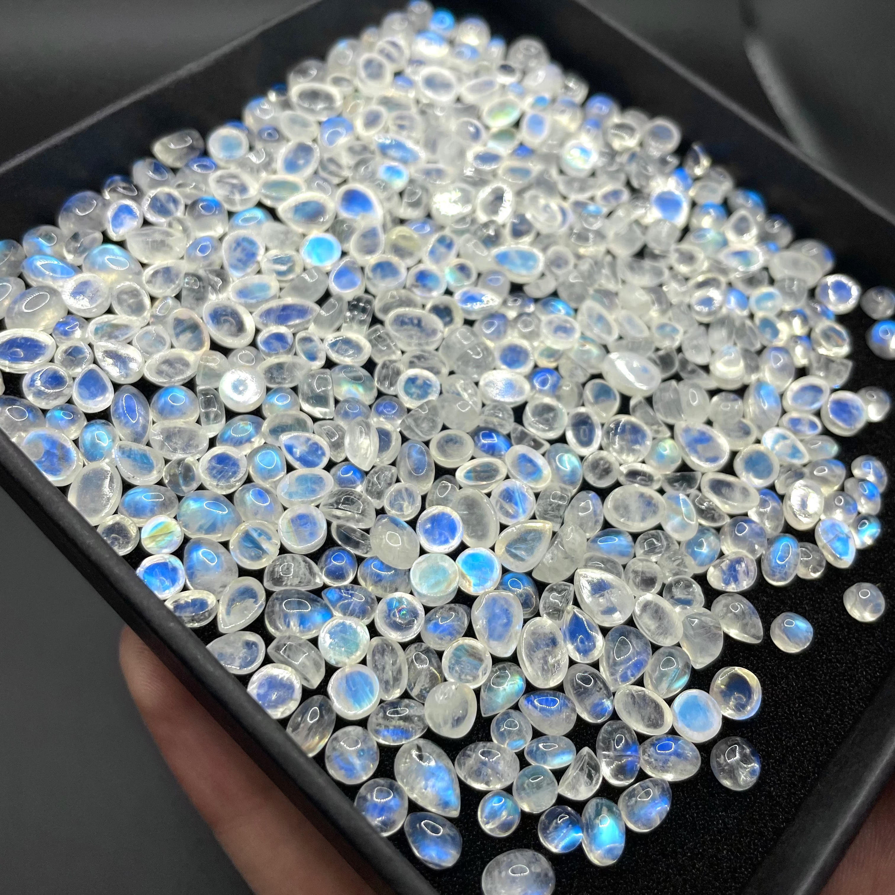 20 x Random Mini Moonstone Cabochon Box
