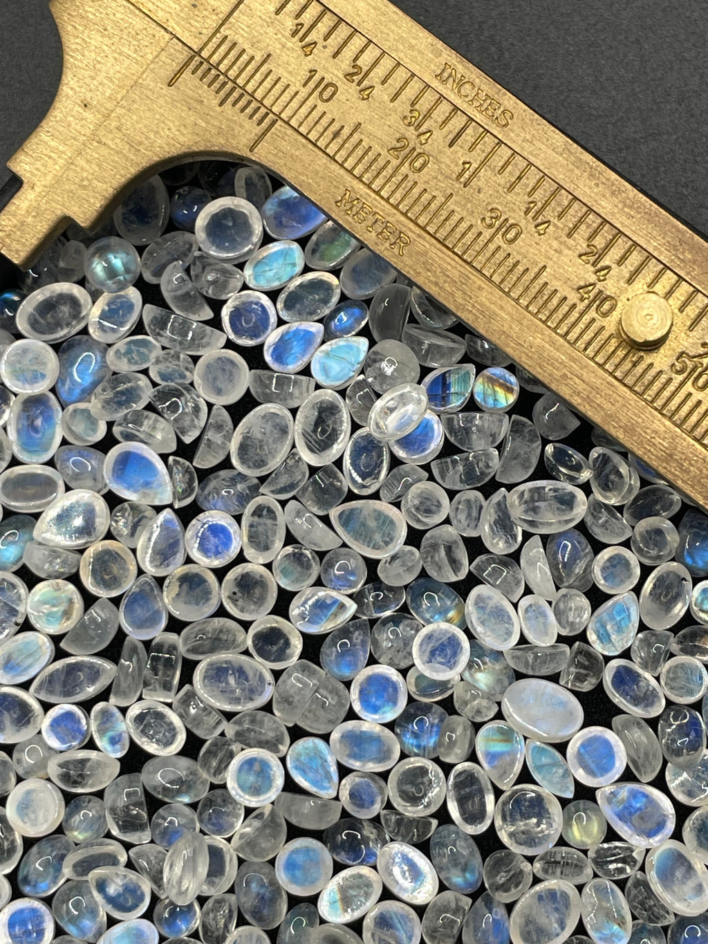 20 x Random Mini Moonstone Cabochon Box