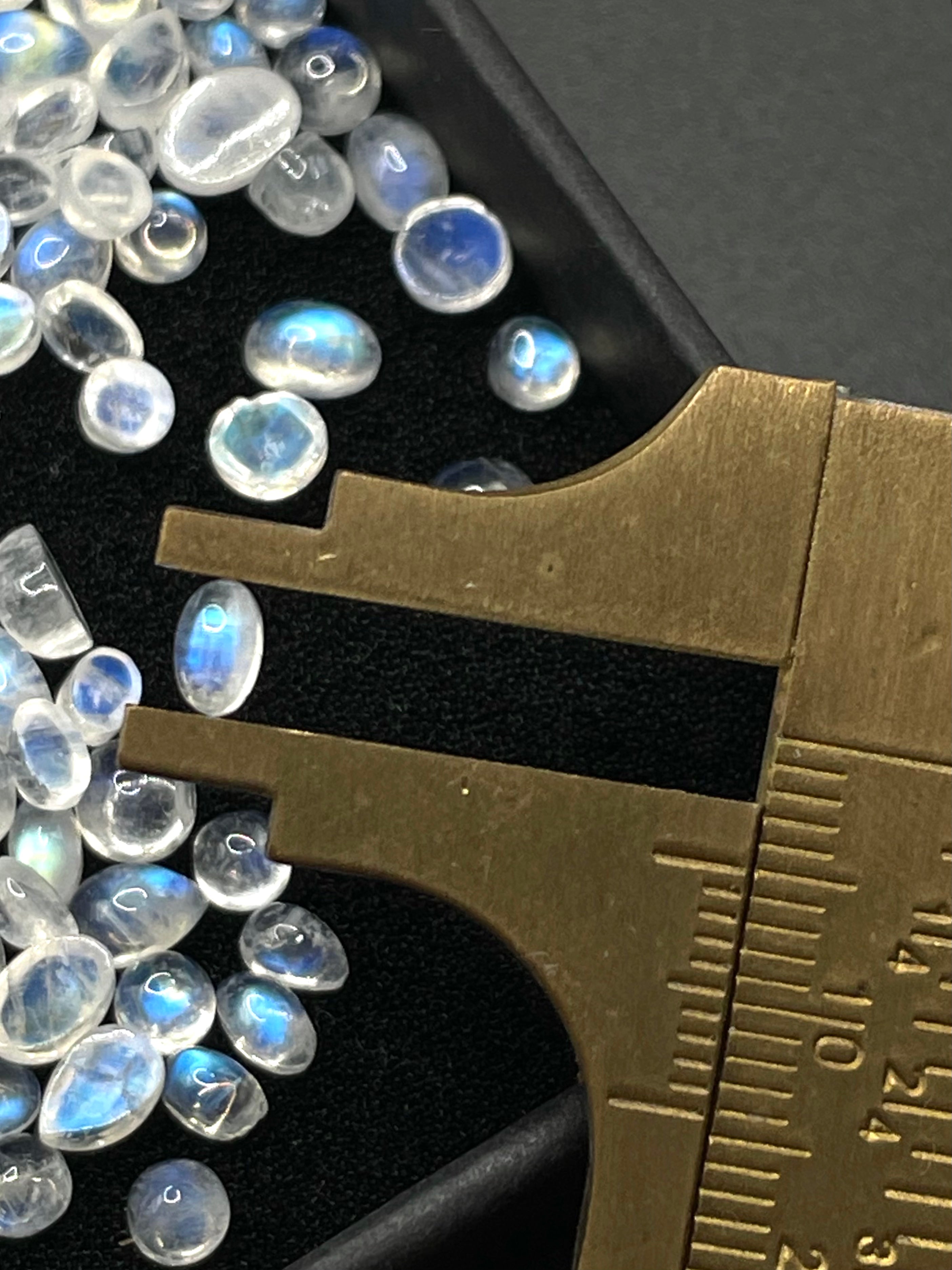 20 x Random Mini Moonstone Cabochon Box