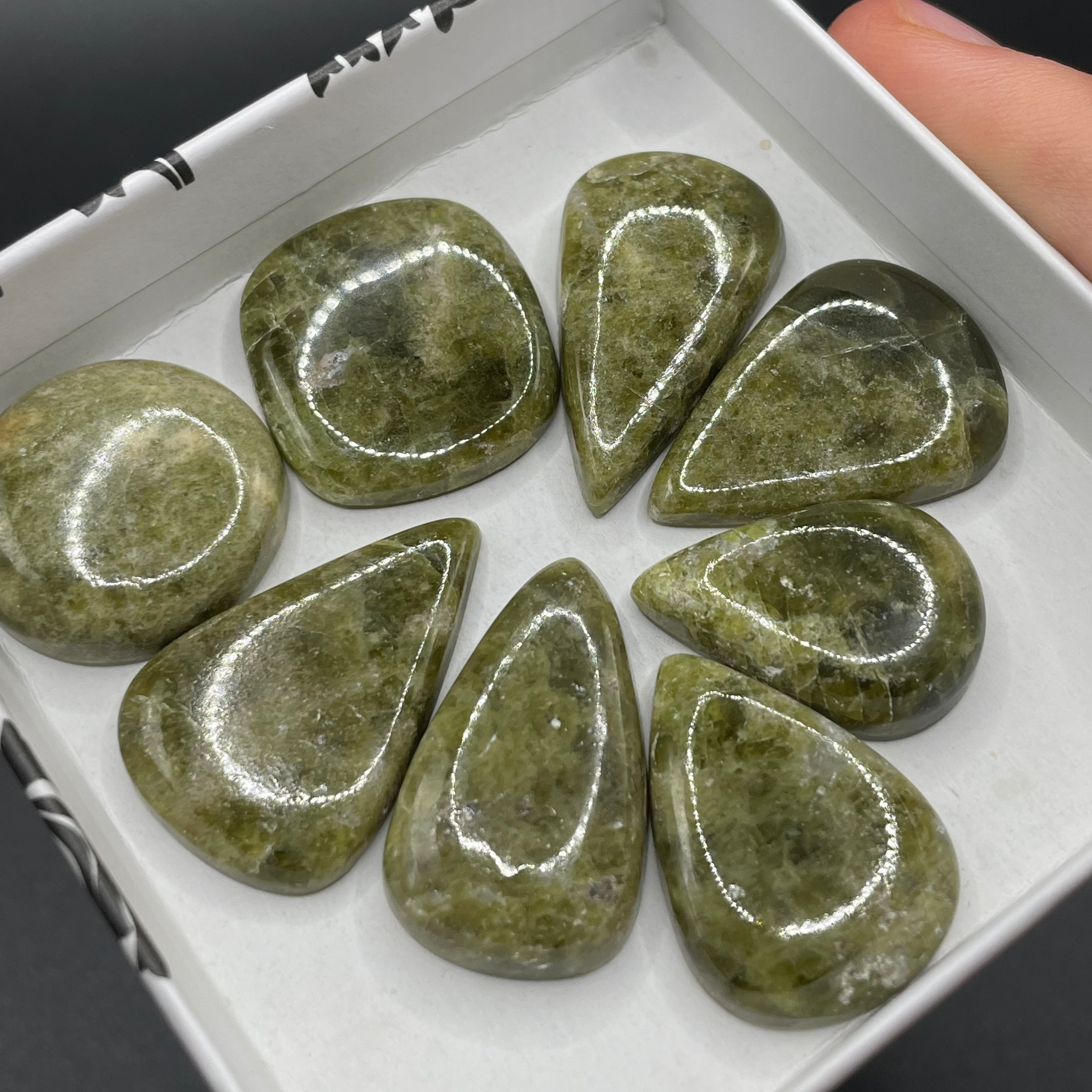 Green Serpentine Selection Box